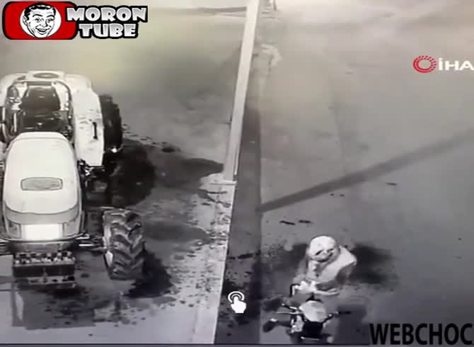 Video :He attempts arson but fails, burning his own clothing
